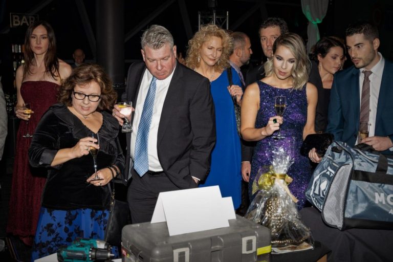 45830270_2056892860999771_8151449372022800384_o_2056892854333105-1024x683